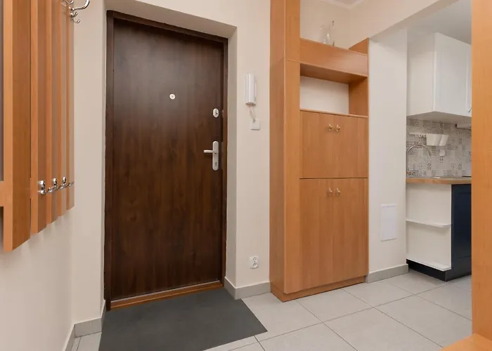 Dickens St By Renters * Warszawa