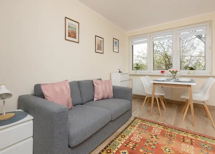 Dickens St By Renters Lejlighed