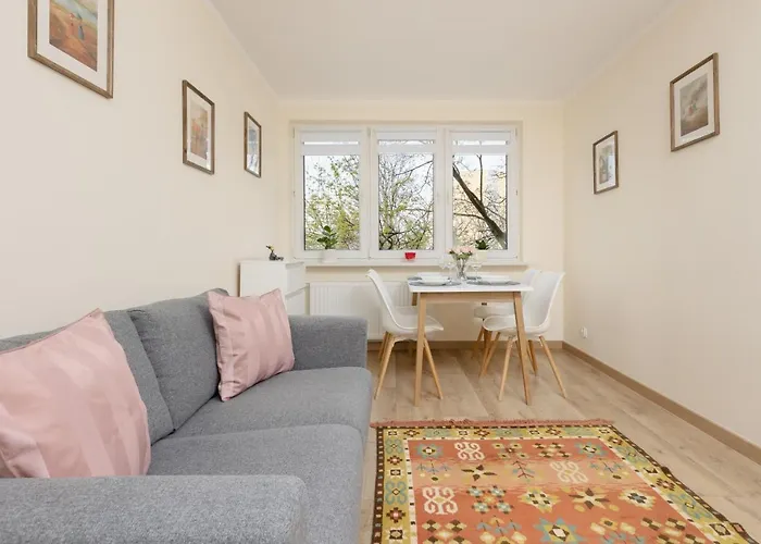 Dickens St By Renters * Warszawa