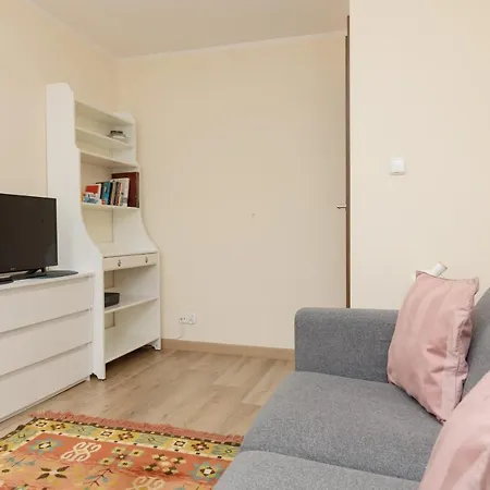 Apartment Dickens St By Renters *